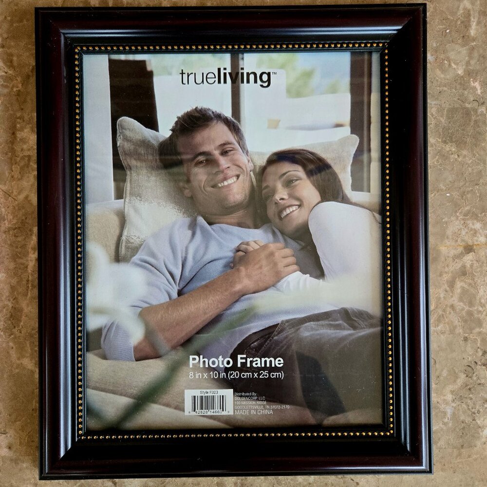 True Living 8 x10 Photo Frame for Home Décor